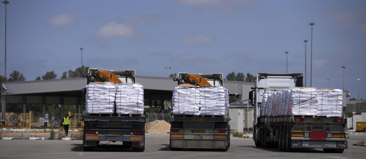 gaza aid trucks